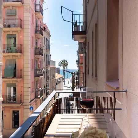 Charming Seaside In Barceloneta, Renovated With Stunning Sea Views