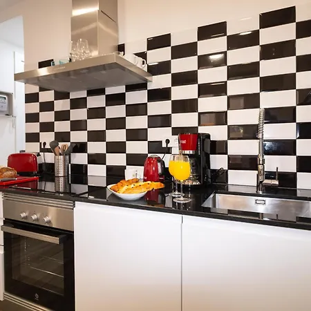 Charming Seaside In Barceloneta, Renovated With Stunning Sea Views 아파트