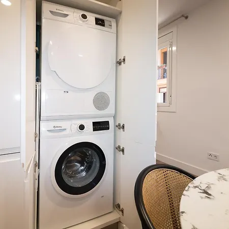 Charming Seaside In Barceloneta, Renovated With Stunning Sea Views * 바르셀로나